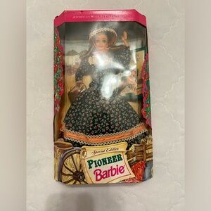 💰FINAL PRICE DROP💰NWT Vintage Special Edition Pioneer Barbie